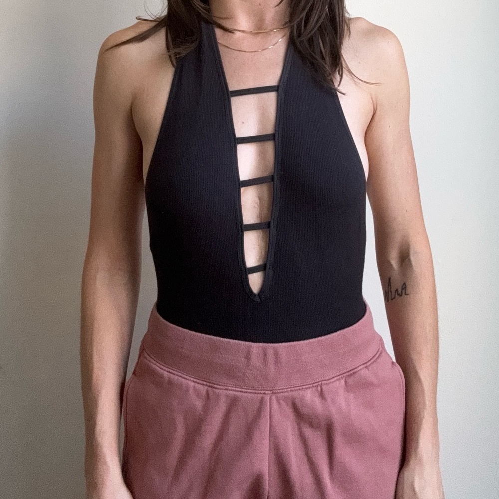 Deep neck bodysuit